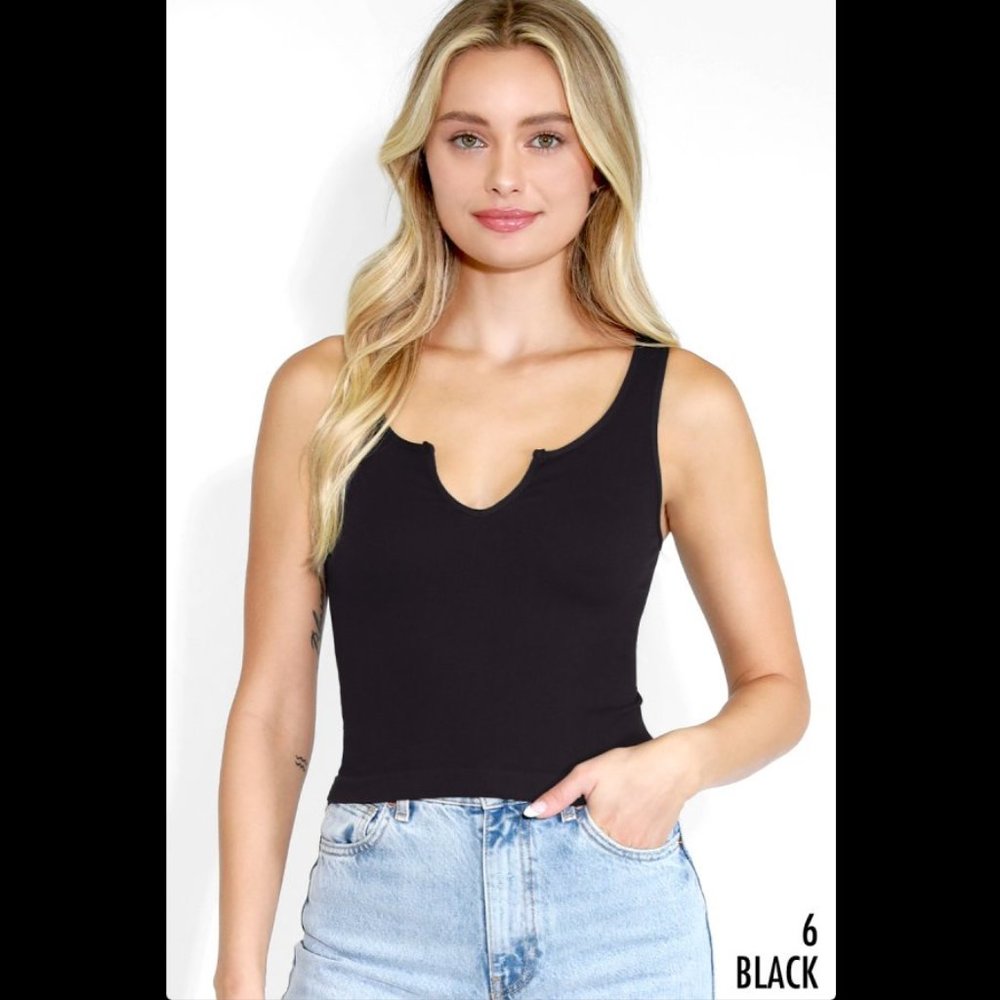 NEW Black Body Contouring Ribbed V Notch Detailing